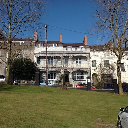 8A Spring Gardens Ξενοδοχείο Haverfordwest Εξωτερικό φωτογραφία