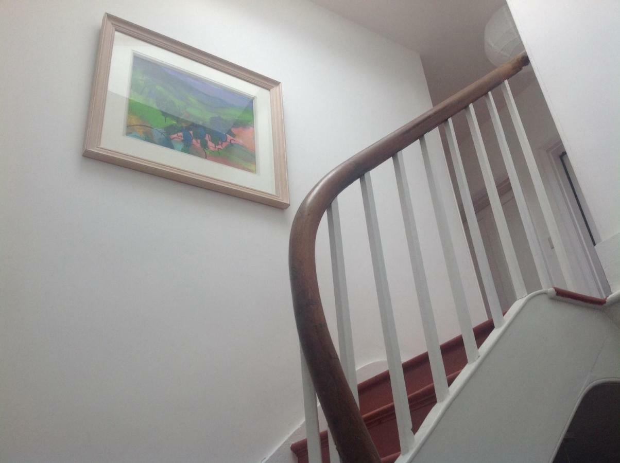 8A Spring Gardens Ξενοδοχείο Haverfordwest Εξωτερικό φωτογραφία