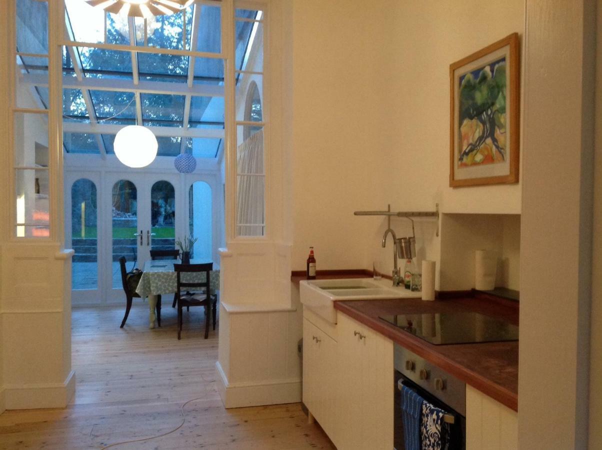 8A Spring Gardens Ξενοδοχείο Haverfordwest Εξωτερικό φωτογραφία